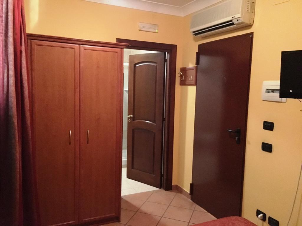 Hotel Stefano A Melito Melito di Napoli المظهر الخارجي الصورة