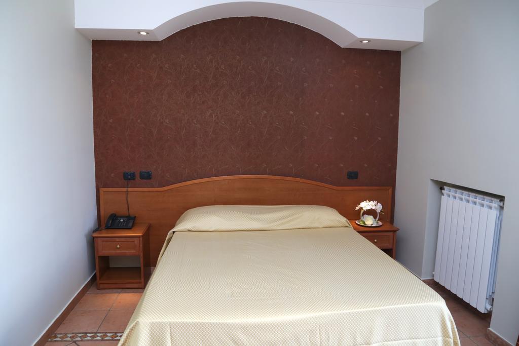 Hotel Stefano A Melito Melito di Napoli المظهر الخارجي الصورة