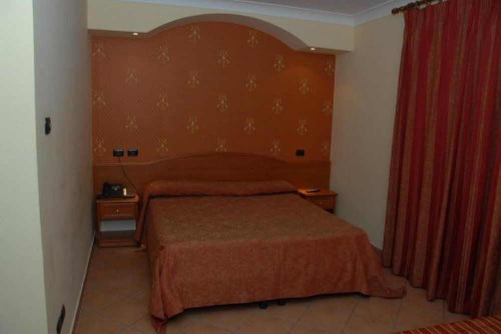 Hotel Stefano A Melito Melito di Napoli المظهر الخارجي الصورة