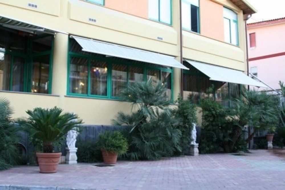 Hotel Stefano A Melito Melito di Napoli المظهر الخارجي الصورة