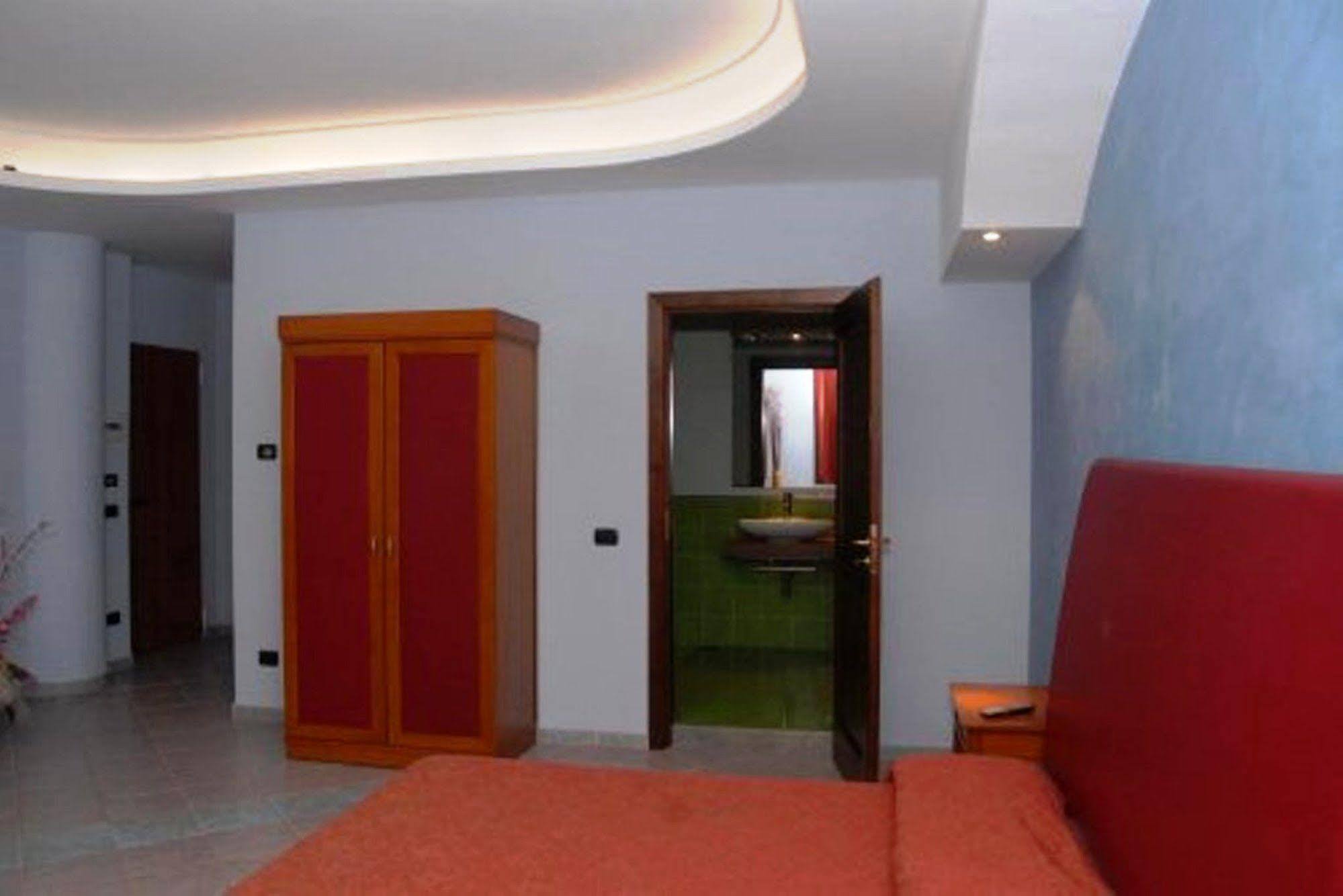 Hotel Stefano A Melito Melito di Napoli المظهر الخارجي الصورة